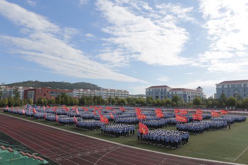 
我校舉行2019級新生軍訓總結大會
